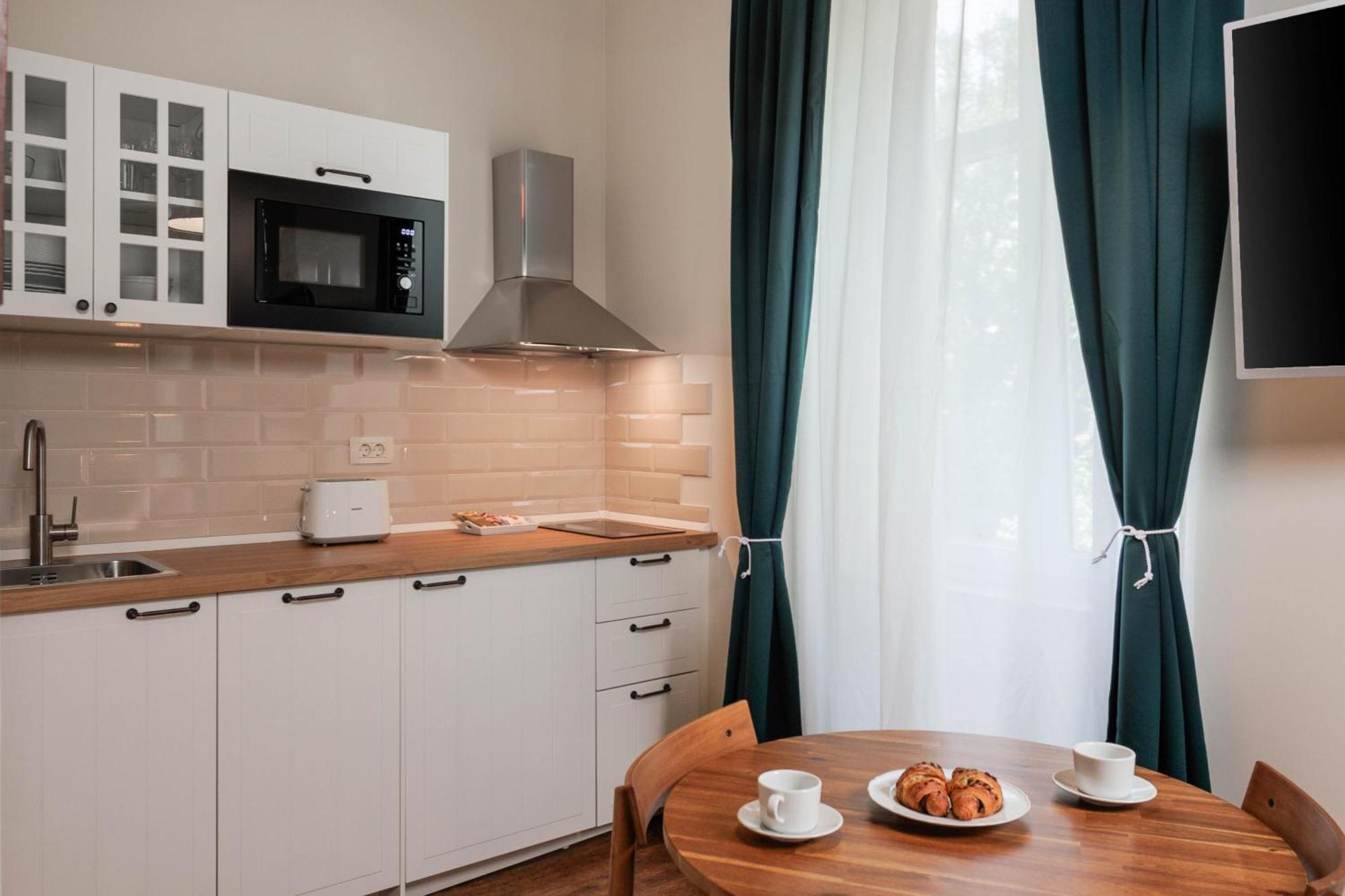 Photel Studio Apartments Crikvenica Exterior photo